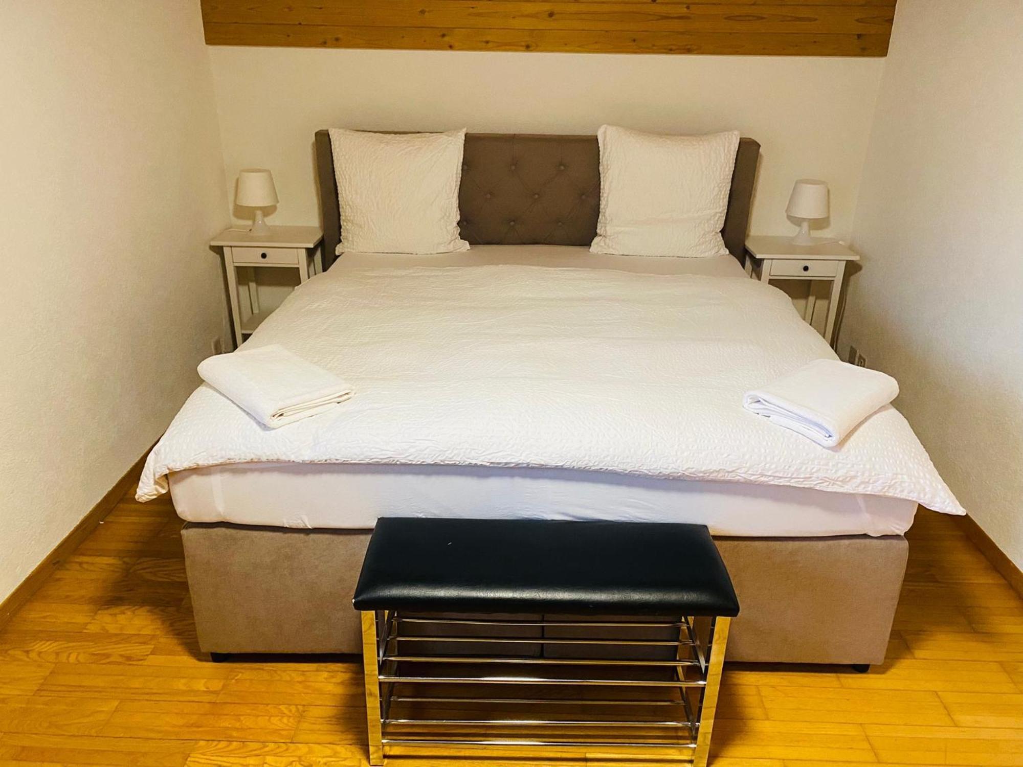 Lake View Residence نيدريد المظهر الخارجي الصورة